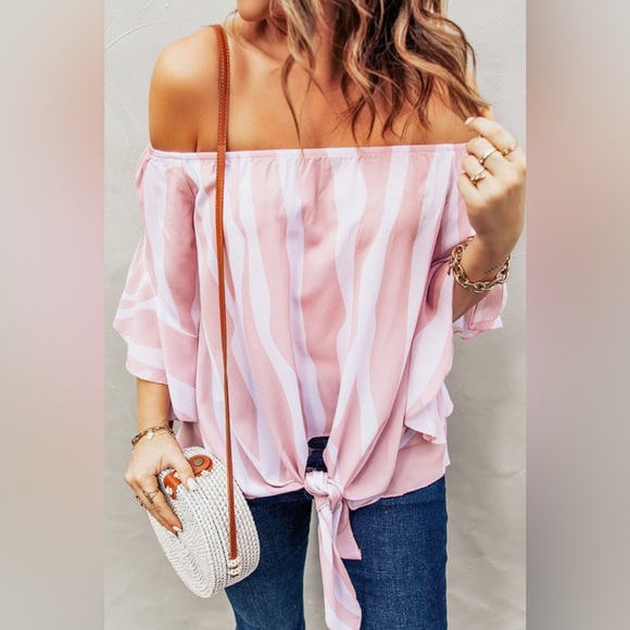 Amazon Tops - Women’s Tie Front Off The Shoulder Quarter Sleeve Printed Top SZ L 💗